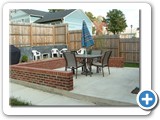 patio-with-sitting-wall